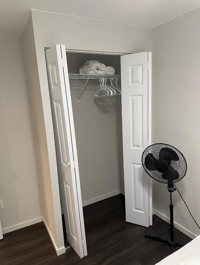 Comfortable 3 Bed Basement Unit Winnipeg 0*,  Canada