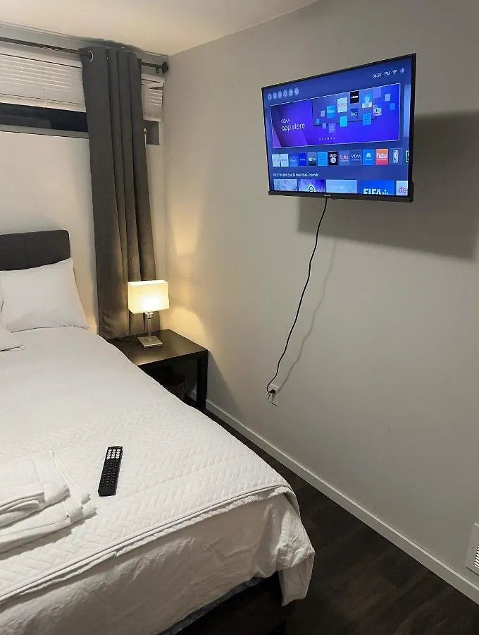 Comfortable 3 Bed Basement Unit Winnipeg Canada
